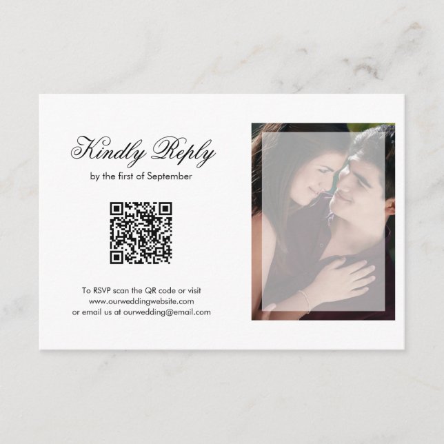 Modernes Chic Script Foto QR Code Hochzeit RSVP Karte (Vorderseite)