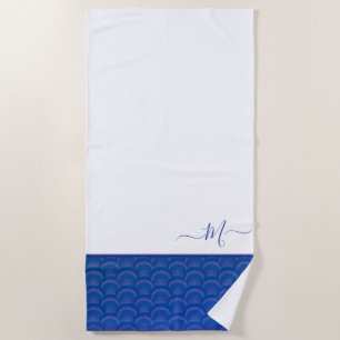 Modernes Coastal Blue White Seashell Monogram Strandtuch