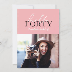 Modernes Drehbuch & geometrisches 40. Foto