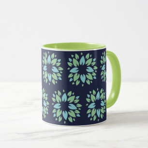 Modernes dunkelblaues grünes Blumenmuster Tasse