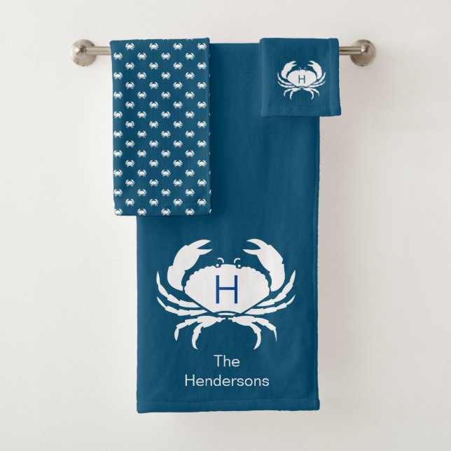 Modernes, dunkles Aquamarines Blue Crab Monogram N Badhandtuch Set (Insitu)