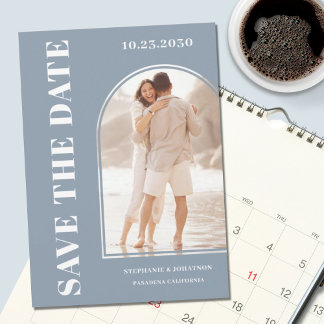 Modernes Dusty Blue Arch Foto Save the Date