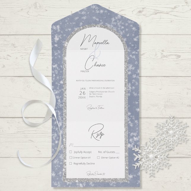 Modernes Dusty Blue & Silver Glitzer Snow Dinner All In One Einladung (Von Creator hochgeladen)
