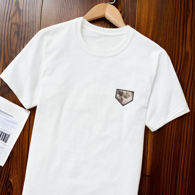 Modernes einfaches Grunge Custom Abzeichen Pet Fot T-Shirt (Von Creator hochgeladen)