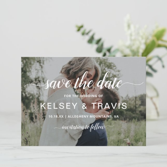 Modernes einfaches Script-Foto Elegante Hochzeit Save The Date (Stehend Vorderseite)