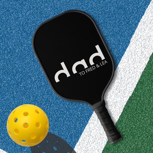 Modernes, einfaches Vater-Design mit Kindernamen Pickleball Schläger (Von Creator hochgeladen)