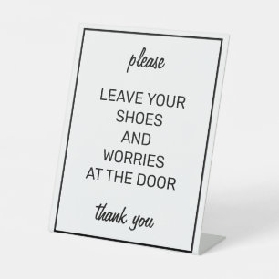 Modernes, einfaches White Remove Shoes Counter Sig Sockelschild