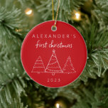 Modernes Elegantes Baby First Christmas Foto Red Keramik Ornament<br><div class="desc">Minimalistisches Ornament der roten Keramik. Dieser Sakralbau verbindet zeitgenössische Einfachheit nahtlos mit herzlicher Stimmung. Die unberührte, weiße Keramik dient als Leinwand für eine zarte, von Hand gezeichnet Weihnachtsbaumillustrierung und verleiht Ihrem Urlaubsstil eine Touch von Charme und Nostalgie. Was dieses Ornament wirklich besonders macht, ist die Möglichkeit, es mit einem gepflegten...</div>