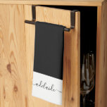 Modernes, elegantes Monogramm für Schwarz-weißen S Geschirrtuch<br><div class="desc">Modernes,  Schwarz-weißes Script Name Monogram Küchentuch. Personalisieren Sie dieses stilvolle Skripttypografie Monogramm Küchentuch mit Ihrem Monogramm-Namen. Perfektes Geschenk für sie.</div>