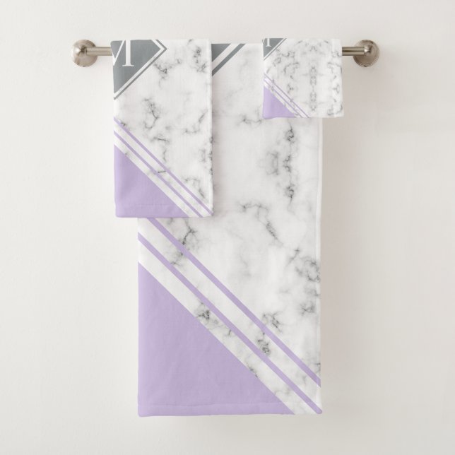 Modernes, elegantes Monogramm-Lavendel aus grauem  Badhandtuch Set (Insitu)