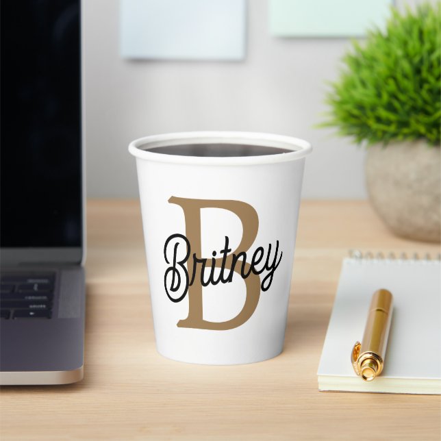 Modernes elegantes Monogramm Name Black Gold Scrip Pappbecher (InSitu)
