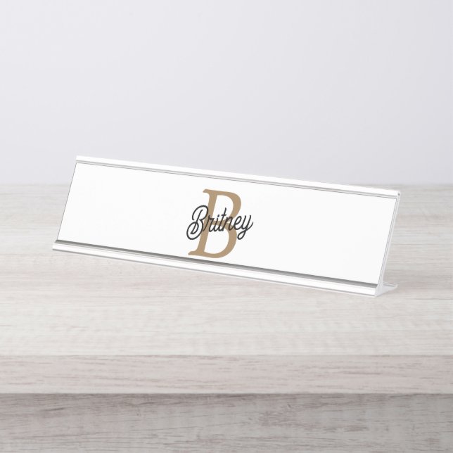 Modernes elegantes Monogramm Name Black Gold Scrip Schreibtischnamensplakette (Vorderseite )