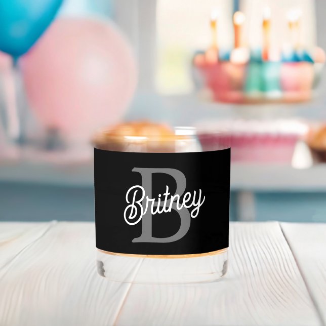 Modernes, elegantes Monogramm Name Schwarz Graue S Whiskyglas (Insitu (Baby Party))