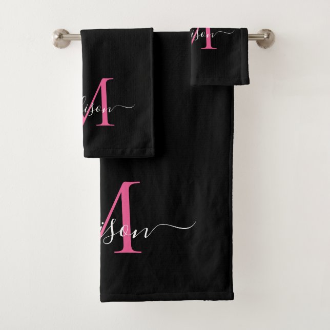 Modernes elegantes Schwarz-Rosa-Monogramm-Skript Badhandtuch Set (Insitu)