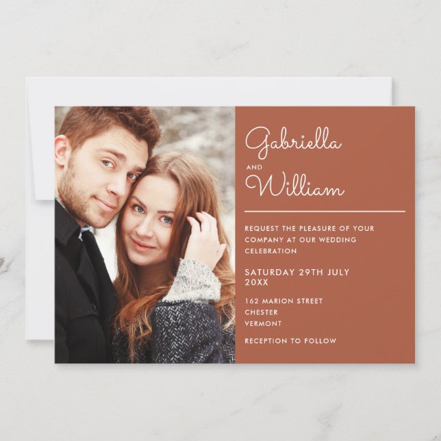 Modernes, elegantes Script Terracotta Foto Wedding Einladung (Vorderseite)