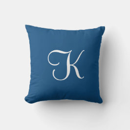 Modernes elegantes Solid Classic Blue Custom Monog Kissen