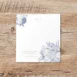 Modernes Elegantes stilvolles Zitat Blumenblau Notizblock<br><div class="desc">Ein exquisites Stück personalisierte Schreibwaren, das moderne Eleganz mit zeitlosem Charme verbindet. Dieses Design zeichnet sich durch ein kunstvolles Monogramm an der Spitze aus, das für ein sauberes, stilvolles Aussehen, das Eleganz verkörpert, sorgfältig in Abständen angeordnet ist. Die weichen Blumenarrangements in blauen Tönen knüpfen die Komposition an und fügen ein...</div>