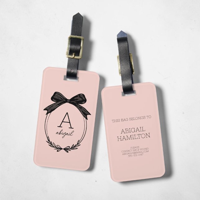 Modernes, erstklassiges Schwarzweißrosa Monogramm Gepäckanhänger (Modern Initial Black Bow Blush Pink Monogram Luggage Tag)