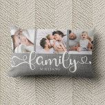 Modernes Familienskript Rustikale Leinen 3 Foto Co Lendenkissen<br><div class="desc">Modernes,  individuelles Foto-Collage Kissen mit Platz für 3 Fotos rund um ein trendiges Wirbles Skript lesen FAMILY und Ihr individuelle Name unten. Das ist die Bauernversion mit grauem Leinenverschluss.</div>