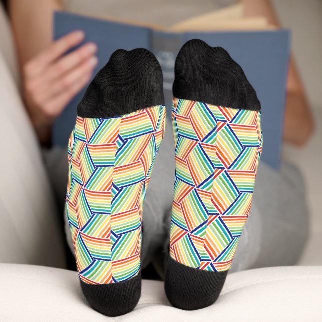 Modernes, farbenfrohes Regenbogenkuppelmuster Socken (Unterseite)