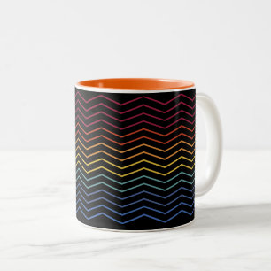 Modernes farbenfrohes Zigzag-Muster Zweifarbige Tasse