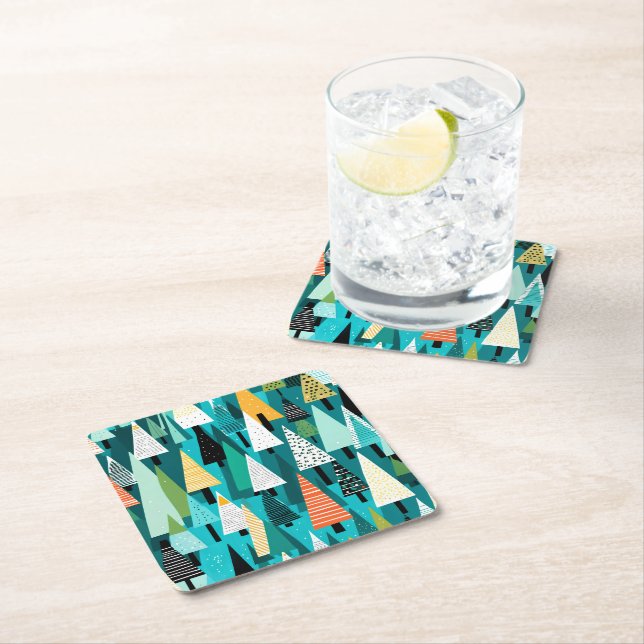 Modernes, farbiges Weihnachtsbaummuster Rechteckiger Pappuntersetzer (Vor Ort)