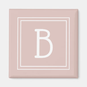 Modernes Farmhaus mit monogrammiertem rosa und wei Magnet