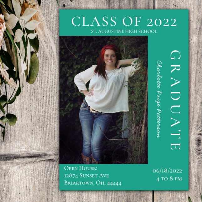 Modernes Foto Abschluss Open House | Grün Einladung (Green Modern Photo Graduation Open House Invitation)