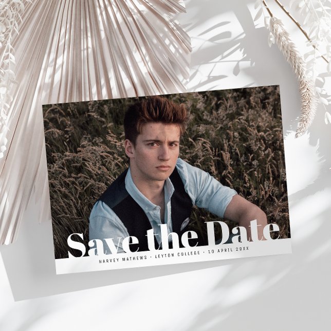 Modernes Foto Abschluss Save the Date Postkarte (Von Creator hochgeladen)