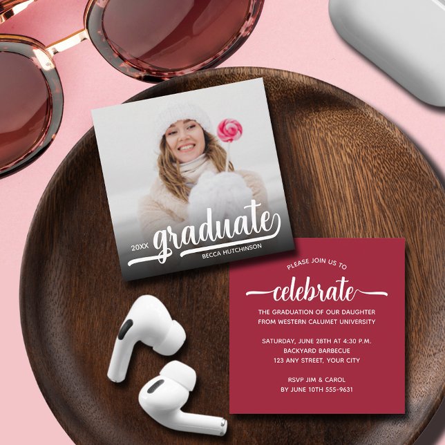 Modernes Foto Crimson Abschluss Begleitkarte (SMALL 2.5" SQUARE graduation invitations are perfect to enclose with  announcements or to hand out.)