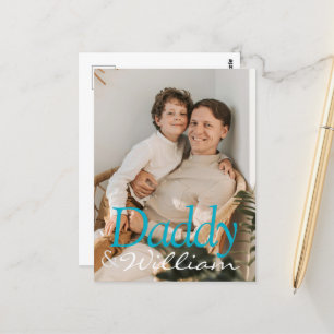 Modernes Foto Daddy & Baby Name Keepake Postkarte