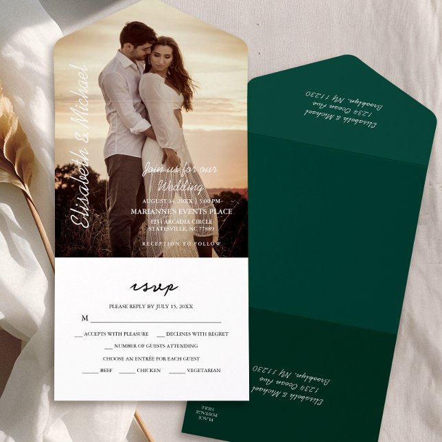Modernes Foto Elegante Smaragdgrüne Hochzeit All In One Einladung (Simplify your wedding with our all-in-one invitation – convenience and beauty in a single card.)