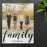 Modernes Foto für einfache Typografie Puzzle<br><div class="desc">Verwandeln Sie Ihre Lieblingsfamilienmomente in eine unterhaltsame und einnehmende Aktivität mit unserem modernen Foto für einfache Typografie, Custom Family. Dieses personalisierte Puzzle ist perfekt für Familienabende geeignet, um Ihre Lieben zu behalten, die miteinander verbunden sind und unterhalten. Dieses Puzzle mit seinem eleganten und sauberen Typografie-Layout verbindet zeitgenössisches Design mit persönlichem...</div>
