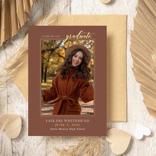 Modernes Foto Graduate Terracotta Folieneinladung (Von Creator hochgeladen)