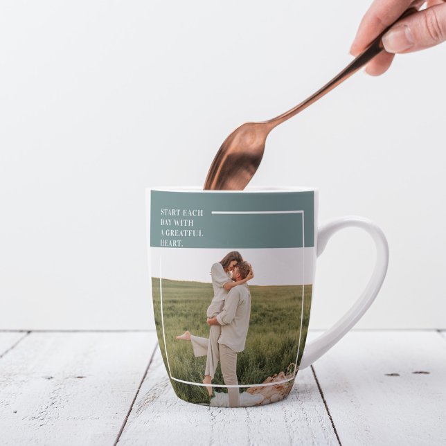 Modernes Foto Grüne Familie Liebliches Geschenk Milchtasse (Von Creator hochgeladen)