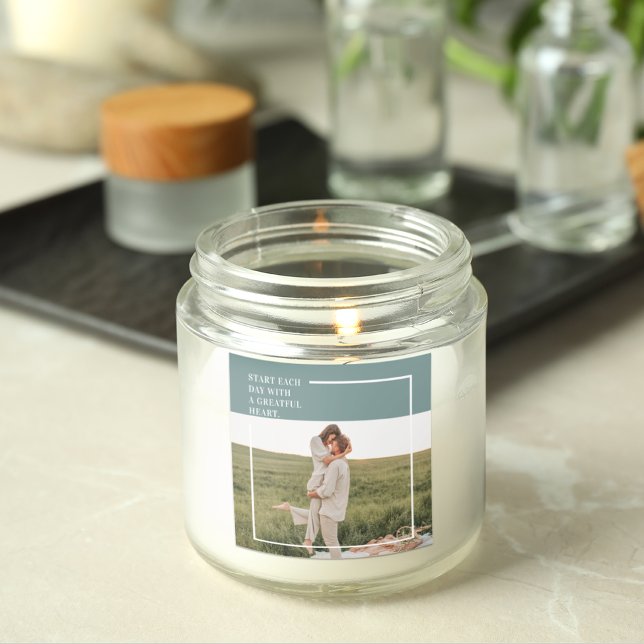 Modernes Foto Grüne Familie Liebliches Geschenk Quadratischer Aufkleber (Von Creator hochgeladen)