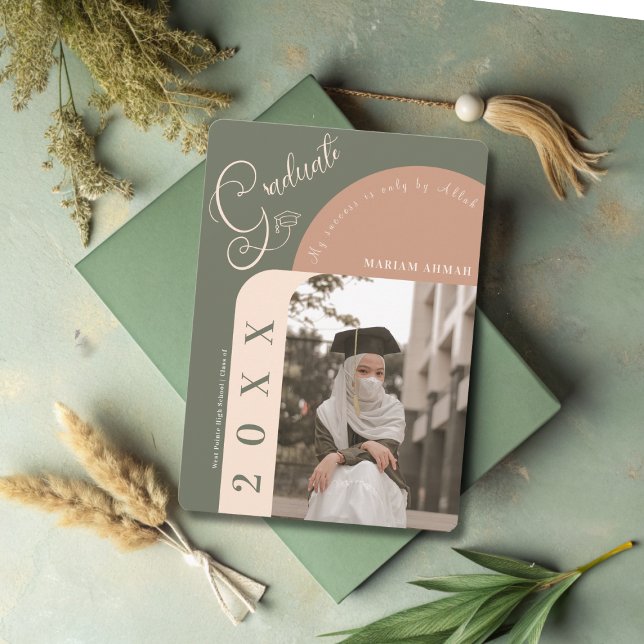 Modernes Foto kühne Kalligrafie Islamischer Abschl Einladung (Von Creator hochgeladen)