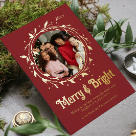 Modernes Foto Merry & Bright Script Wreath Folien Feiertagskarte