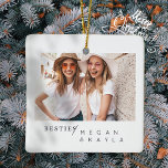 Modernes Foto Minimalistisch Best Friends BESTE FR Keramikornament<br><div class="desc">Design setzt sich aus lustiger und spielerischer Typografie mit Sans Serif und Serif Schriftart zusammen. Fügen Sie ein benutzerdefiniertes Foto hinzu.</div>