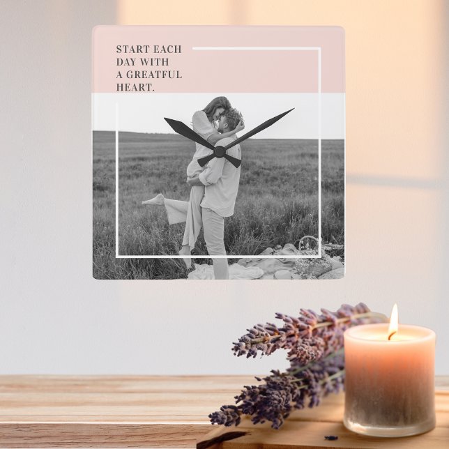 Modernes Foto Pastel Pink Familie Liebliches Gesch Quadratische Wanduhr (Von Creator hochgeladen)