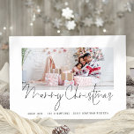 Modernes Foto-Skript Frohe Weihnachtskarte Feiertagskarte<br><div class="desc">Moderne Foto Script frohe Weihnachten. Ersetzen Sie das Foto einfach durch Ihr eigenes und personalisieren Sie es mit Ihrem Gruß und Ihren Namen unten. Frohe Weihnachten ist in einem stilvollen Set-Skript. Auch als pritable digitale Download,  die Sie auch als E-Card senden können.</div>