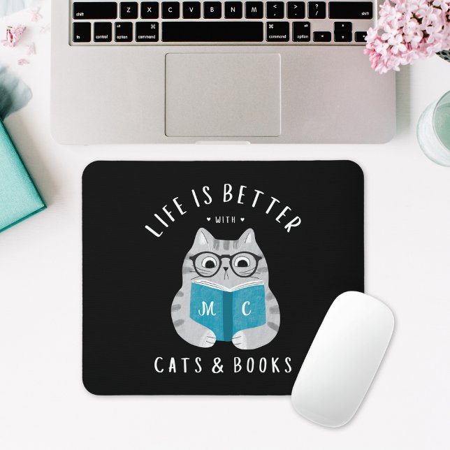 Modernes Funny Book Lover Mit Monogramm Mousepad (Von Creator hochgeladen)
