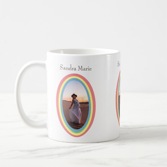 Modernes, gedämpftes Regenbogen Baby Duschgeschenk Kaffeetasse (Links)