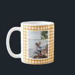 Modernes Gelb Gezeichnet Kariertes Muster 2 Foto Kaffeetasse<br><div class="desc">Modernes, fett gelbes kariertes Muster, 2 Foto Tasse.</div>