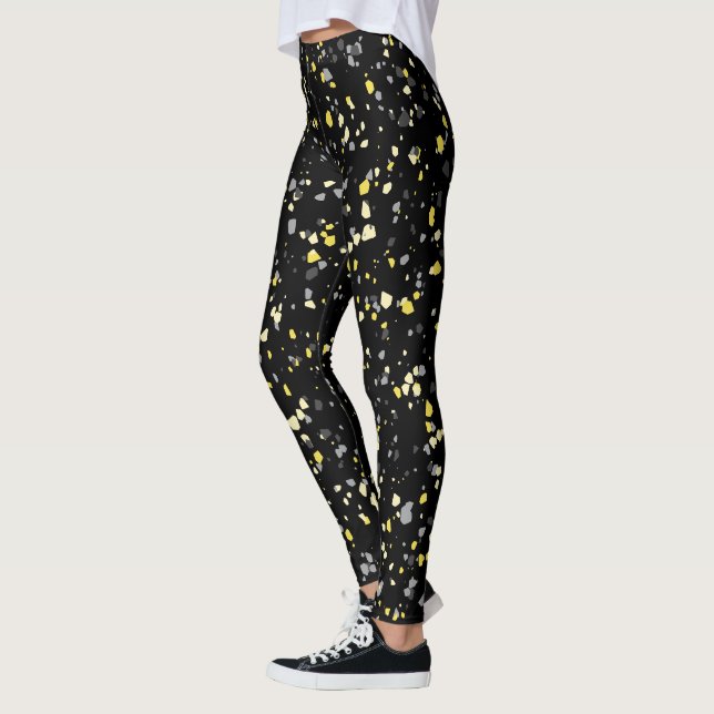 Modernes geometrisches, gelbes Terrazzo-Muster Leggings (Links)