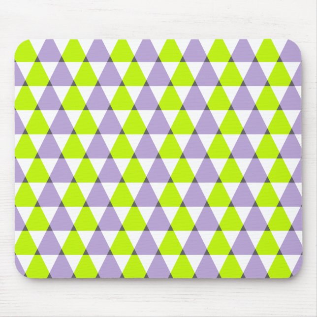 Modernes geometrisches lila grünes Dreieck-Muster Mousepad (Vorne)