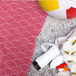 Modernes geometrisches Muster in Red Japanese Wave Strandtuch