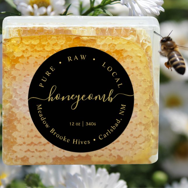 Modernes Gold auf dem Label für Schwarze Skripte Runder Aufkleber (Von Creator hochgeladen)