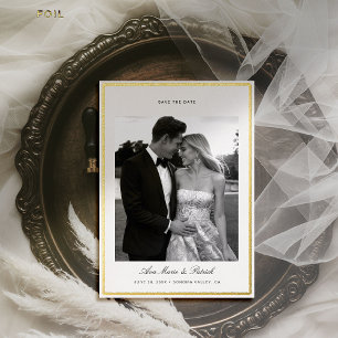 Modernes Gold Brushed Frame Foto Hochzeitdatum Ger Folieneinladung