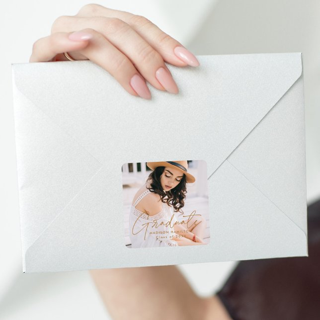 Modernes Gold Script Abschluss Foto Quadratischer Aufkleber (Von Creator hochgeladen)